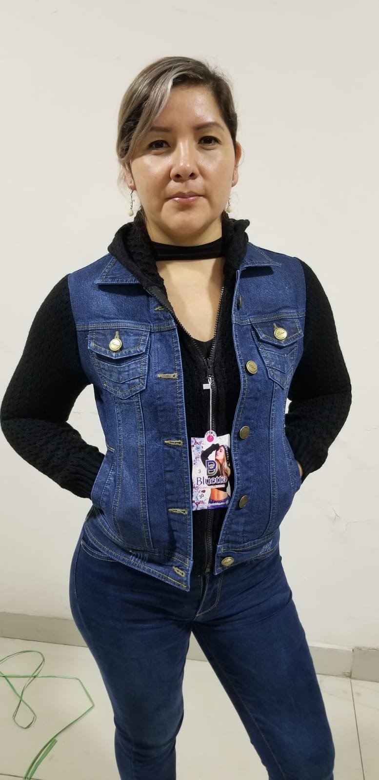 JACKET DE MUJER DE MEZCLILLA