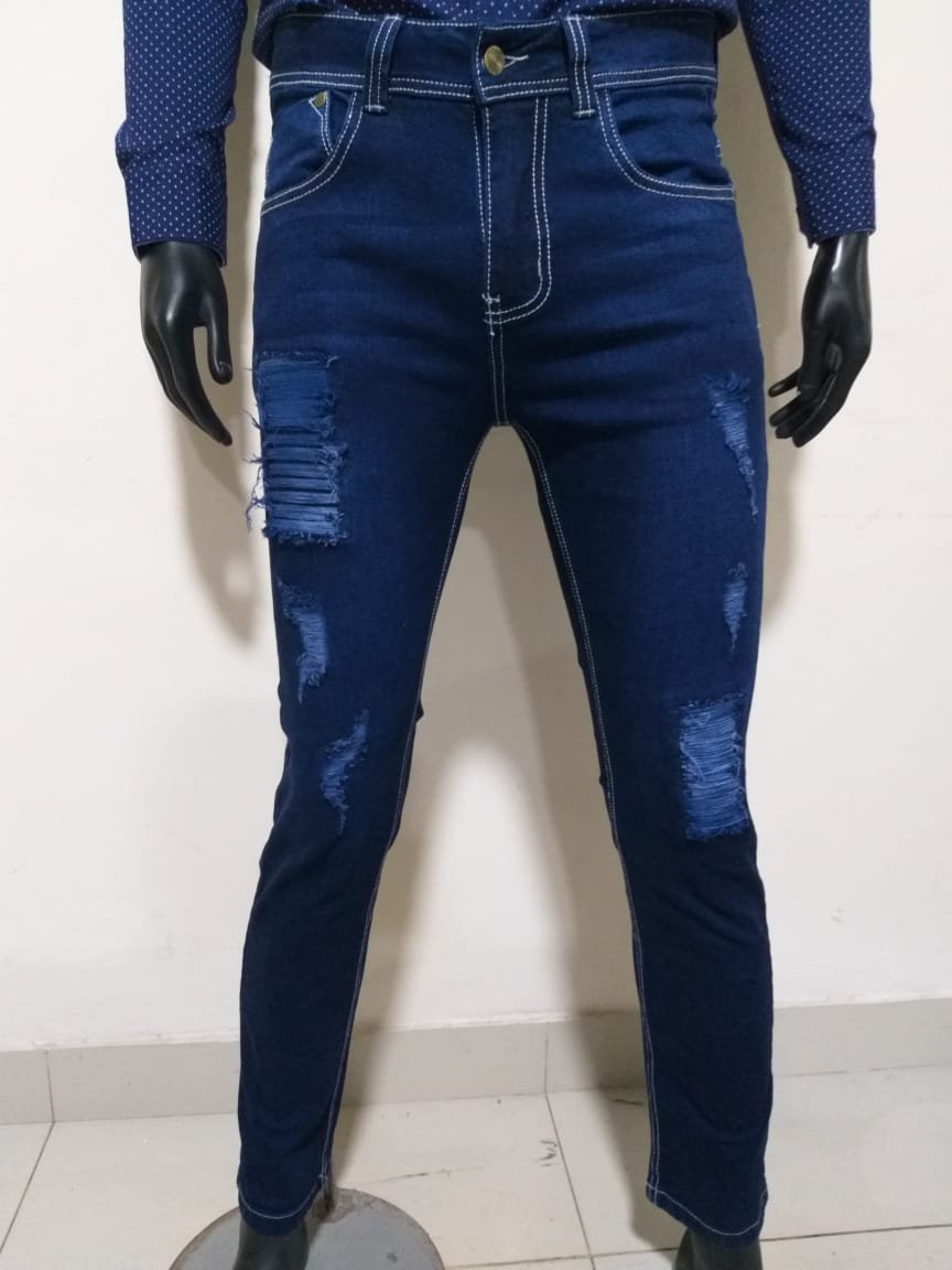 JEANS RASGADO PIERNAS AZUL NOCHE COSTURA BLANCA