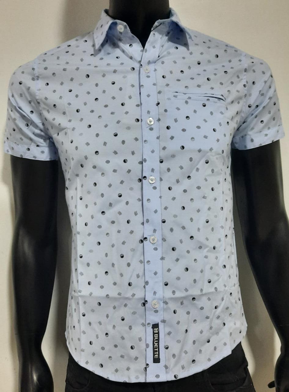 CAMISA DE CABALLERO ESTAMPADA M/CORTA 2026